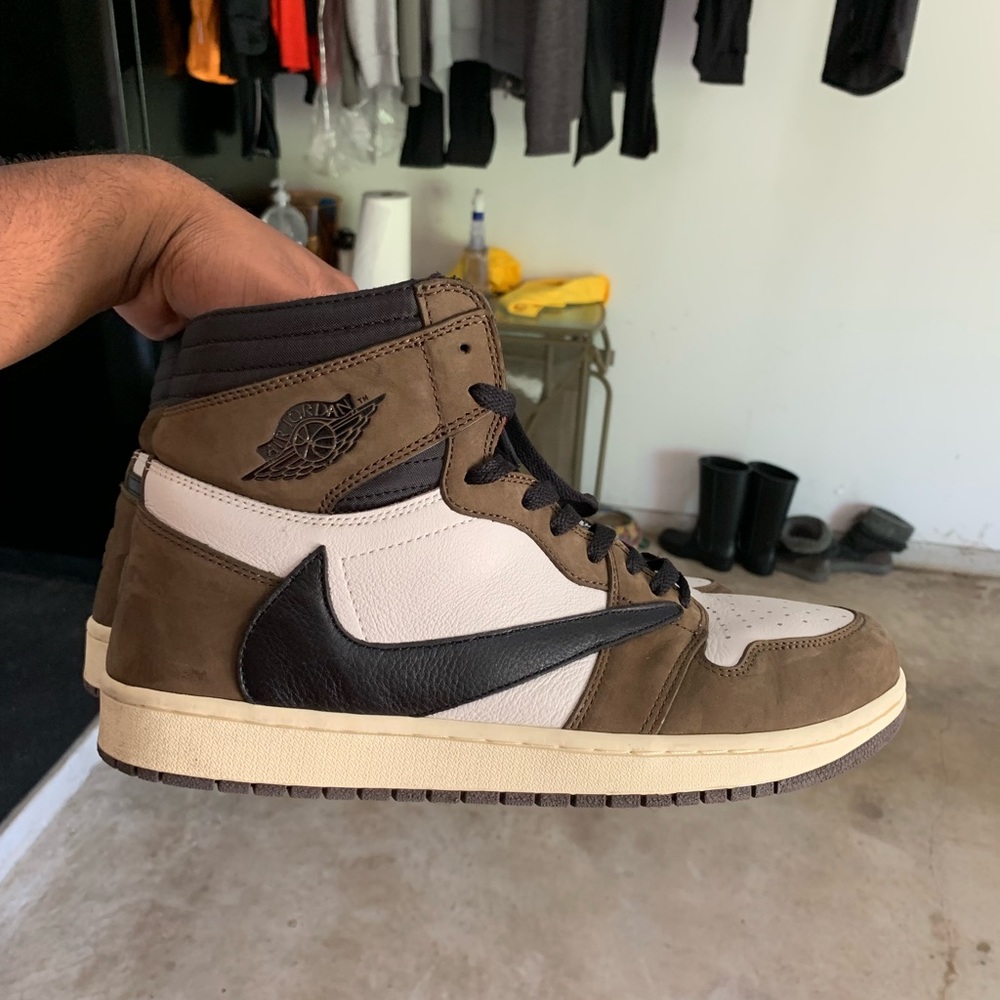 Travis Scott Air Jordan 1 Mocha Brown High